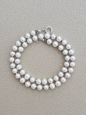 WHITE PEARL NECKLACE--16"
